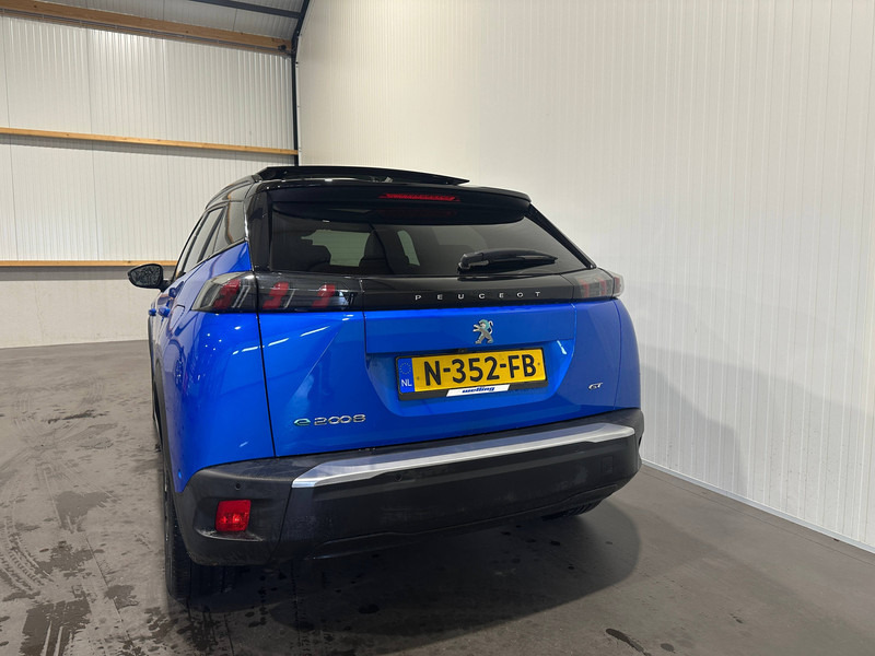 Peugeot e-2008 EV GT - SUV: φωτογραφία 4 Peugeot e-2008 EV GT - SUV: φωτογραφία 4