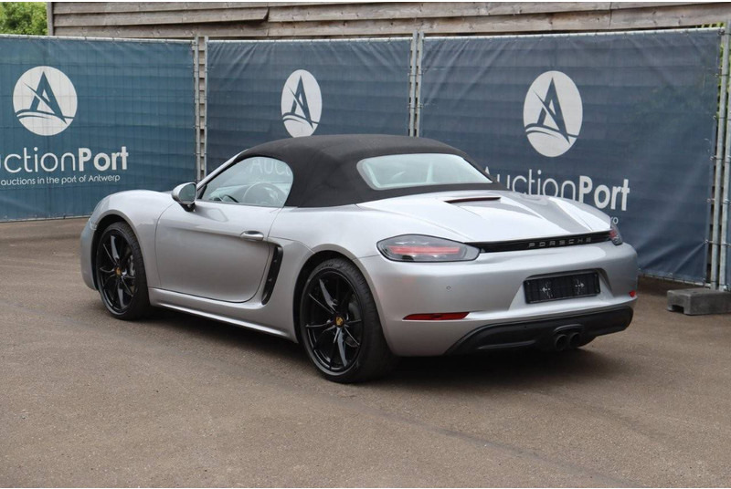 Porsche 718 Boxster - Αυτοκίνητο: φωτογραφία 4 Porsche 718 Boxster - Αυτοκίνητο: φωτογραφία 4