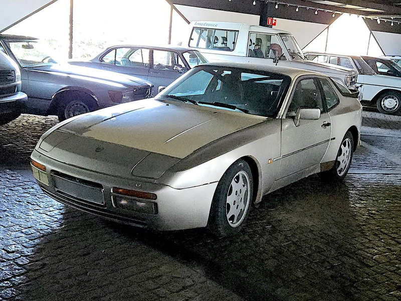 Porsche 944 Turbo - Λιμουζίνα/ Sedan: φωτογραφία 1 Porsche 944 Turbo - Λιμουζίνα/ Sedan: φωτογραφία 1