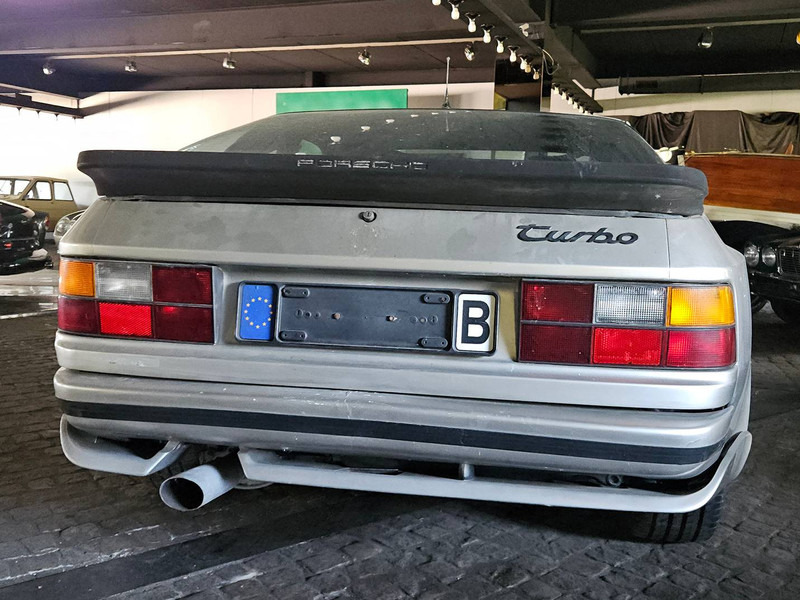 Porsche 944 Turbo - Λιμουζίνα/ Sedan: φωτογραφία 3 Porsche 944 Turbo - Λιμουζίνα/ Sedan: φωτογραφία 3