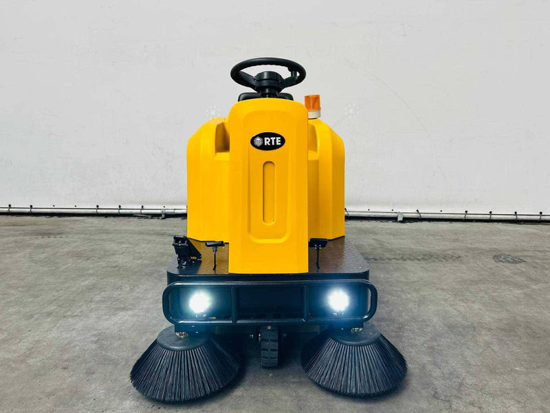 SW80 - Σάρωθρο δρόμων: φωτογραφία 5 SW80 - Σάρωθρο δρόμων: φωτογραφία 5