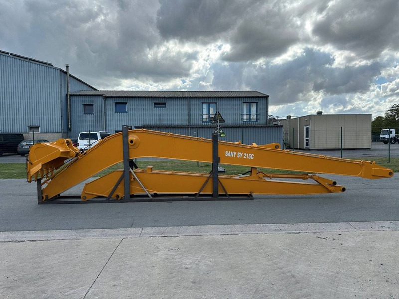 Sany SY215C - Αντλία νερού: φωτογραφία 1 Sany SY215C - Αντλία νερού: φωτογραφία 1