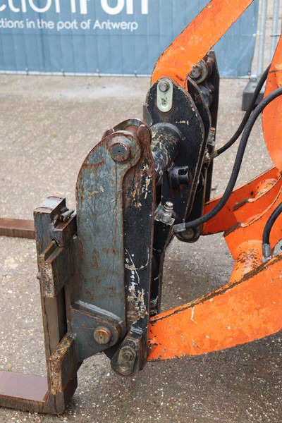 Ελαστιχοφόρος φορτωτής Schaeff 844AL100: φωτογραφία 13 Ελαστιχοφόρος φορτωτής Schaeff 844AL100: φωτογραφία 13