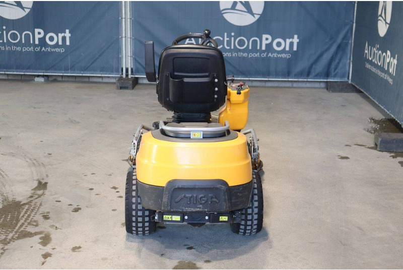 Stiga Park Pro 540 IX - Χλοοκοπτικό: φωτογραφία 4 Stiga Park Pro 540 IX - Χλοοκοπτικό: φωτογραφία 4