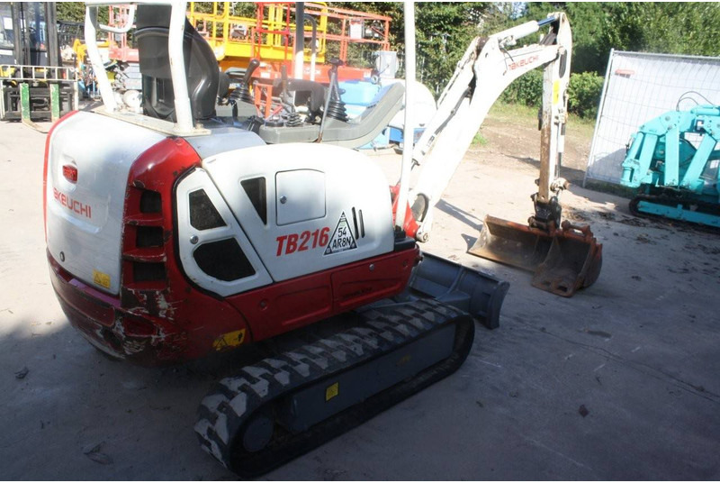 Takeuchi TB216 - Μίνι εκσκαφέας: φωτογραφία 4 Takeuchi TB216 - Μίνι εκσκαφέας: φωτογραφία 4