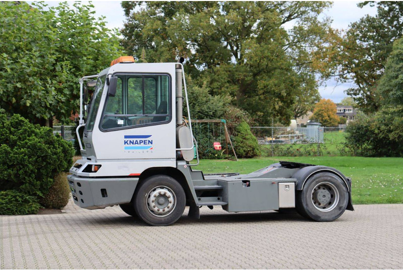 Terberg YT182 - Τράκτορες τελωνείων: φωτογραφία 1 Terberg YT182 - Τράκτορες τελωνείων: φωτογραφία 1