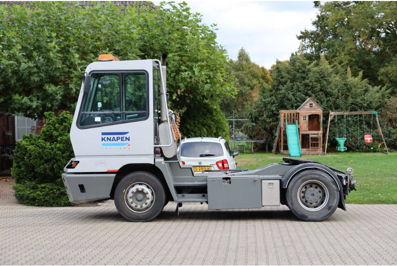 Terberg YT182 - Τράκτορες τελωνείων: φωτογραφία 2 Terberg YT182 - Τράκτορες τελωνείων: φωτογραφία 2