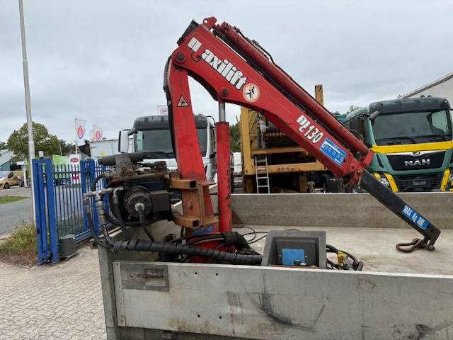 Unimog U600 - Φορτηγό με γερανό: φωτογραφία 4 Unimog U600 - Φορτηγό με γερανό: φωτογραφία 4