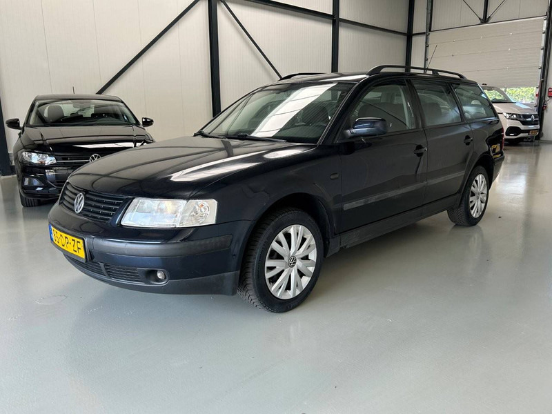 Volkswagen Passat 1.8 Comfort - Λιμουζίνα/ Sedan: φωτογραφία 1 Volkswagen Passat 1.8 Comfort - Λιμουζίνα/ Sedan: φωτογραφία 1