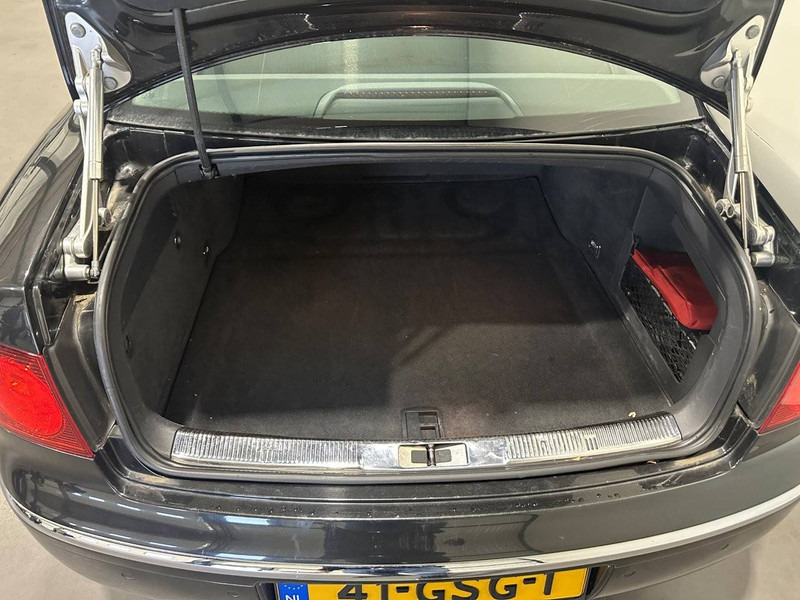 Volkswagen Phaeton 3.0 TDI - Λιμουζίνα/ Sedan: φωτογραφία 5 Volkswagen Phaeton 3.0 TDI - Λιμουζίνα/ Sedan: φωτογραφία 5