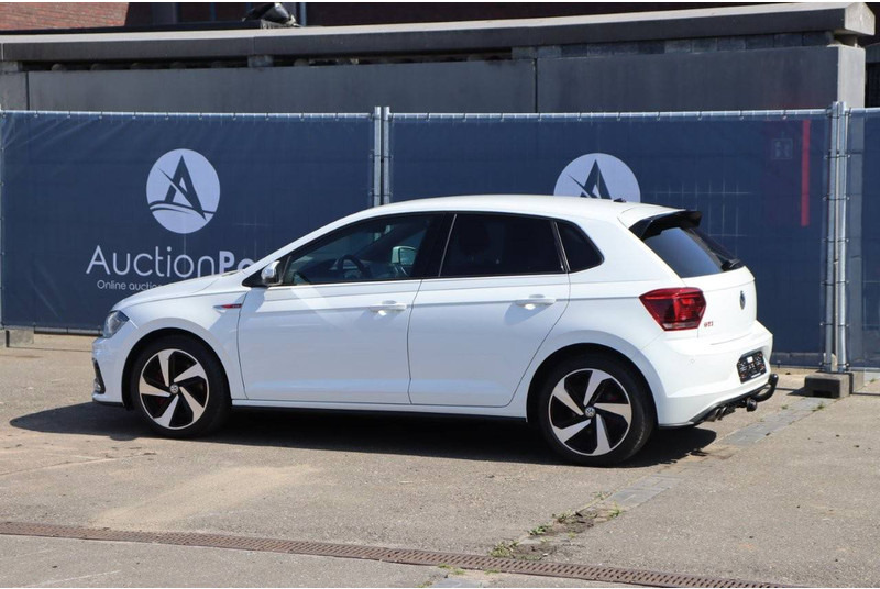 Volkswagen Polo GTI - Λιμουζίνα/ Sedan: φωτογραφία 3 Volkswagen Polo GTI - Λιμουζίνα/ Sedan: φωτογραφία 3