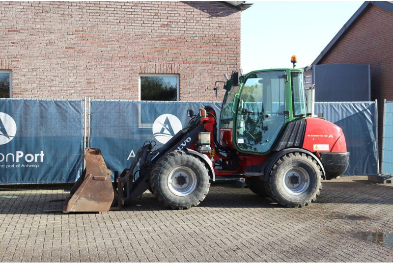 Volvo L25B-P - Ελαστιχοφόρος φορτωτής: φωτογραφία 1 Volvo L25B-P - Ελαστιχοφόρος φορτωτής: φωτογραφία 1