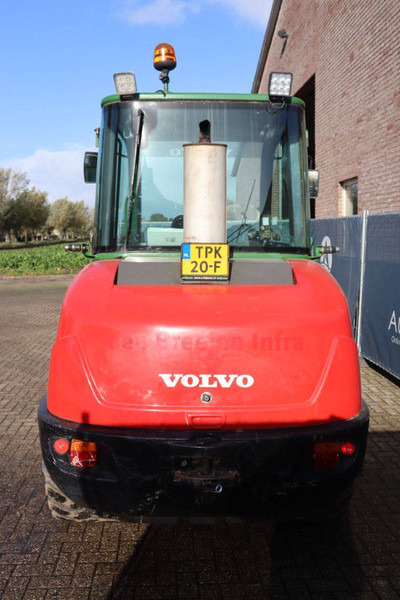 Volvo L25B-P - Ελαστιχοφόρος φορτωτής: φωτογραφία 5 Volvo L25B-P - Ελαστιχοφόρος φορτωτής: φωτογραφία 5