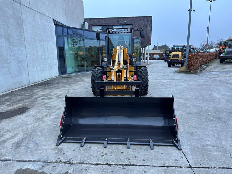 WOLF WL825T - Ελαστιχοφόρος φορτωτής: φωτογραφία 2 WOLF WL825T - Ελαστιχοφόρος φορτωτής: φωτογραφία 2