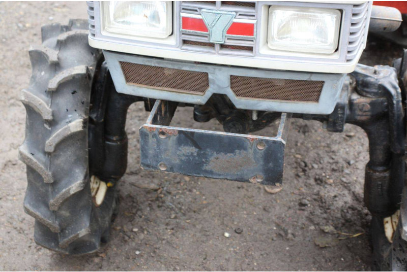 Τρακτέρ Yanmar F155D: φωτογραφία 11 Τρακτέρ Yanmar F155D: φωτογραφία 11