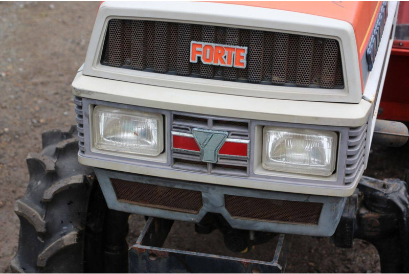 Τρακτέρ Yanmar F155D: φωτογραφία 10 Τρακτέρ Yanmar F155D: φωτογραφία 10