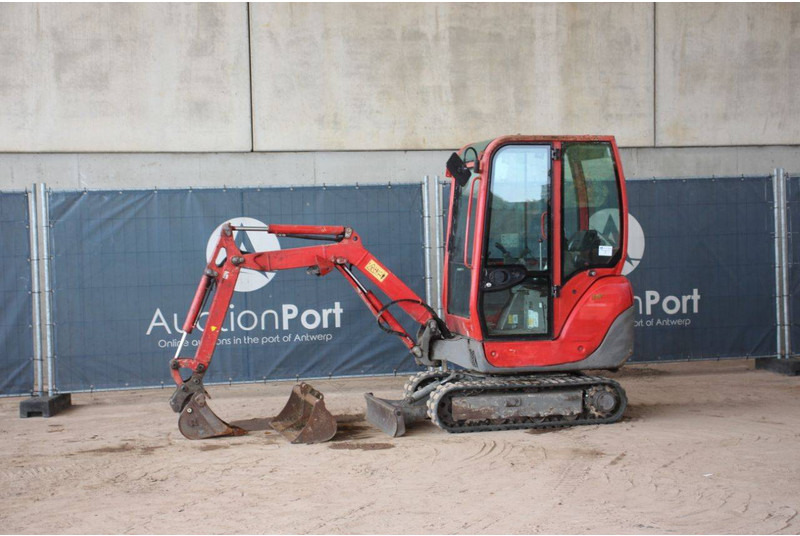 Yanmar SV15 - Μίνι εκσκαφέας: φωτογραφία 1 Yanmar SV15 - Μίνι εκσκαφέας: φωτογραφία 1