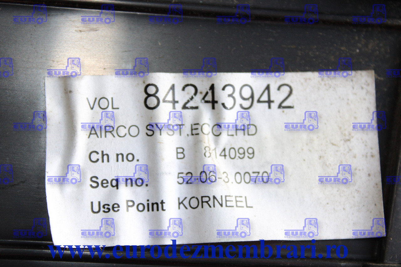 CARCASA SISTEM CLIMATIZARE VOLVO FH4 84243942 - Ανταλλακτικό AC για Φορτηγό: φωτογραφία 3 CARCASA SISTEM CLIMATIZARE VOLVO FH4 84243942 - Ανταλλακτικό AC για Φορτηγό: φωτογραφία 3