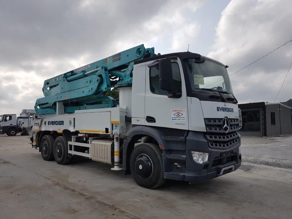 Mercedes-Benz 3343 P - Αντλία σκυροδέματος: φωτογραφία 2 Mercedes-Benz 3343 P - Αντλία σκυροδέματος: φωτογραφία 2
