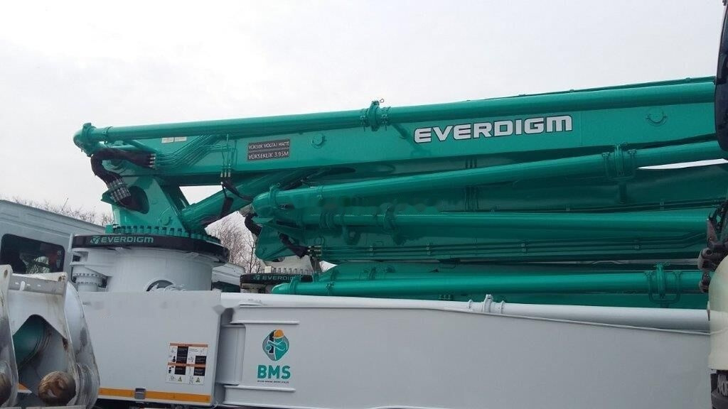 Mercedes-Benz New Everdigm ECP 42 CX 5 ECP 42 CX5 on chassis - Αντλία σκυροδέματος: φωτογραφία 5 Mercedes-Benz New Everdigm ECP 42 CX 5 ECP 42 CX5 on chassis - Αντλία σκυροδέματος: φωτογραφία 5