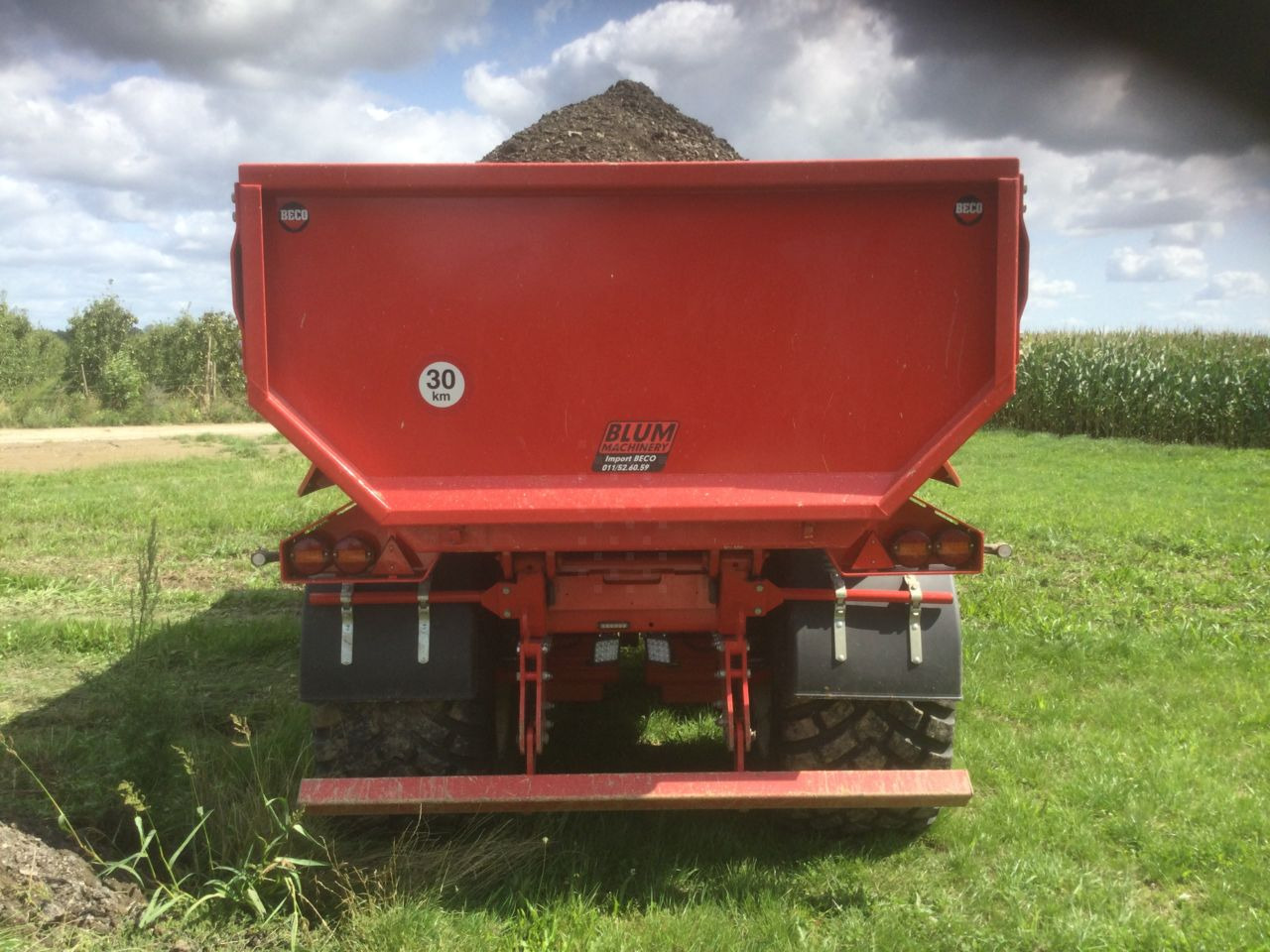 Beco Maxxim 260 - Ρυμούλκα ανατρεπόμενο: φωτογραφία 4 Beco Maxxim 260 - Ρυμούλκα ανατρεπόμενο: φωτογραφία 4