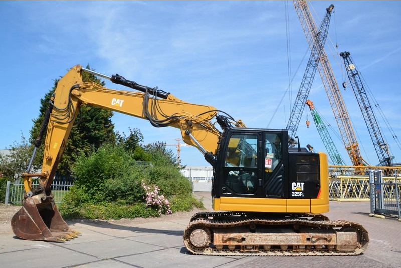 Cat 325 FL CR - Ερπυστριοφόρος εκσκαφέας: φωτογραφία 1 Cat 325 FL CR - Ερπυστριοφόρος εκσκαφέας: φωτογραφία 1