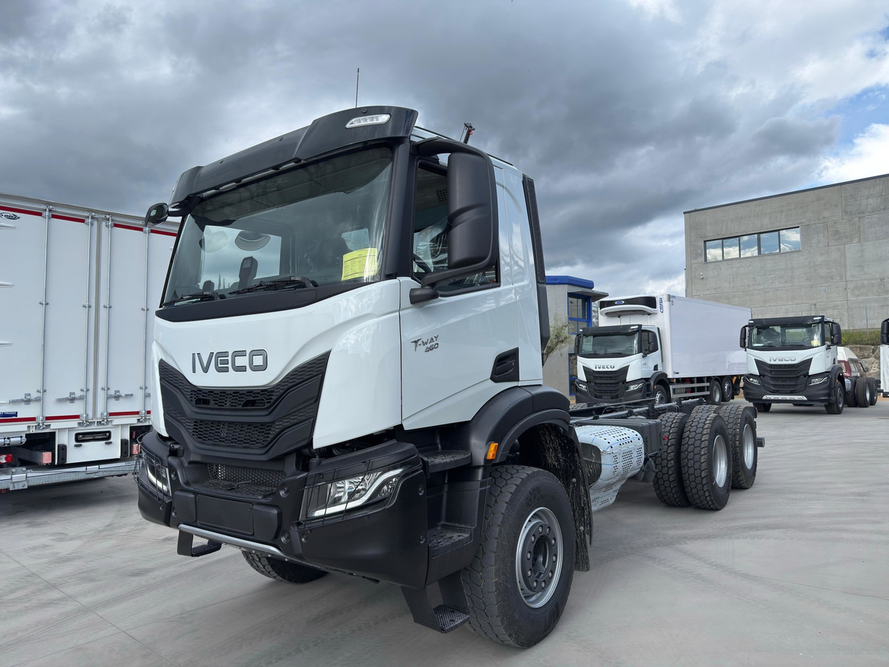 IVECO AD380T46 6x4 E6 (Chassis) - Φορτηγό σασί: φωτογραφία 1 IVECO AD380T46 6x4 E6 (Chassis) - Φορτηγό σασί: φωτογραφία 1