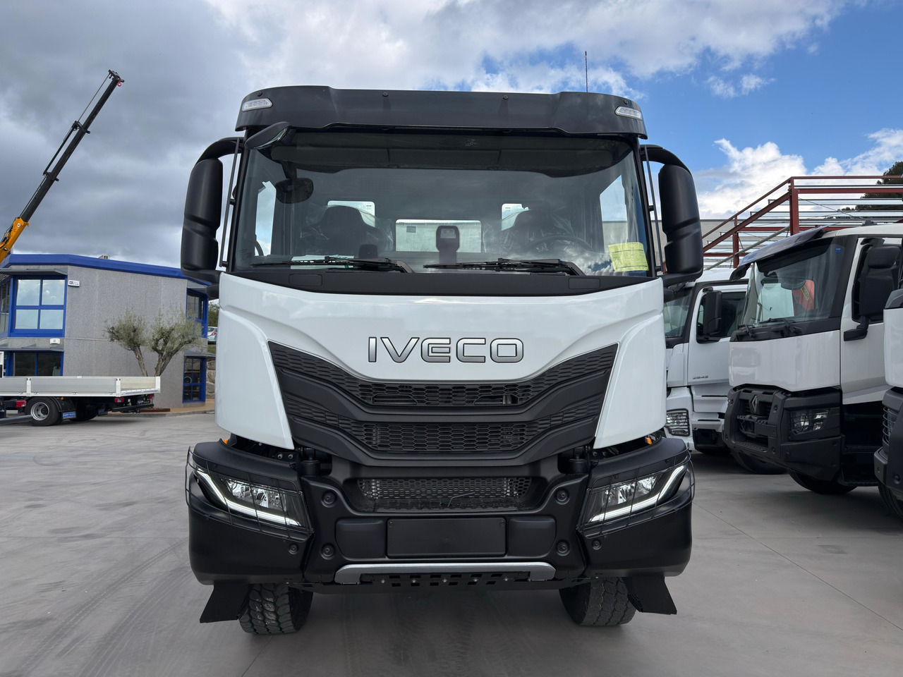 IVECO AD380T46 6x4 E6 (Chassis) - Φορτηγό σασί: φωτογραφία 3 IVECO AD380T46 6x4 E6 (Chassis) - Φορτηγό σασί: φωτογραφία 3
