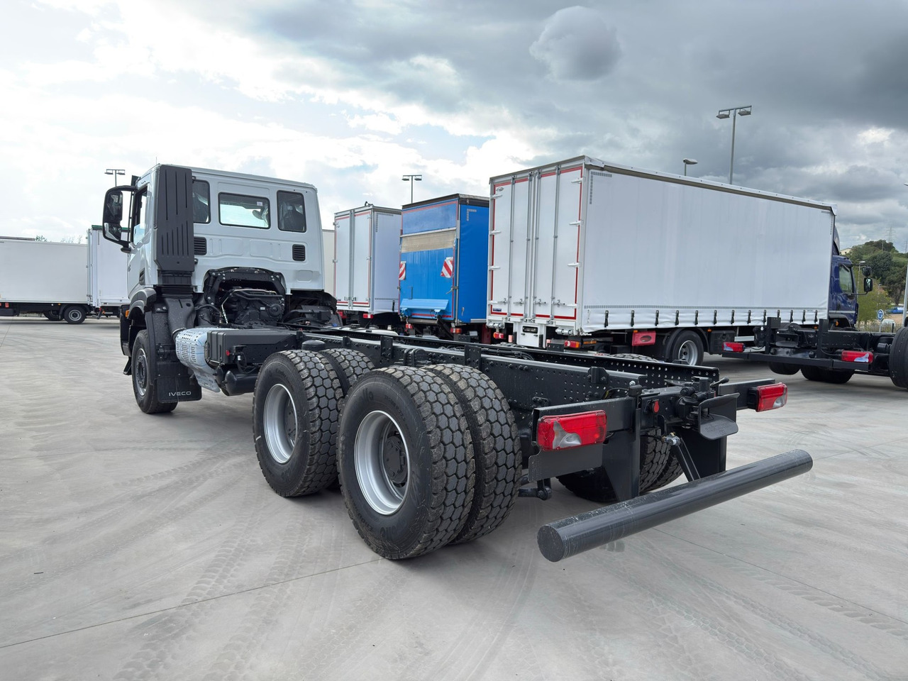 IVECO AD380T46 6x4 E6 (Chassis) - Φορτηγό σασί: φωτογραφία 5 IVECO AD380T46 6x4 E6 (Chassis) - Φορτηγό σασί: φωτογραφία 5