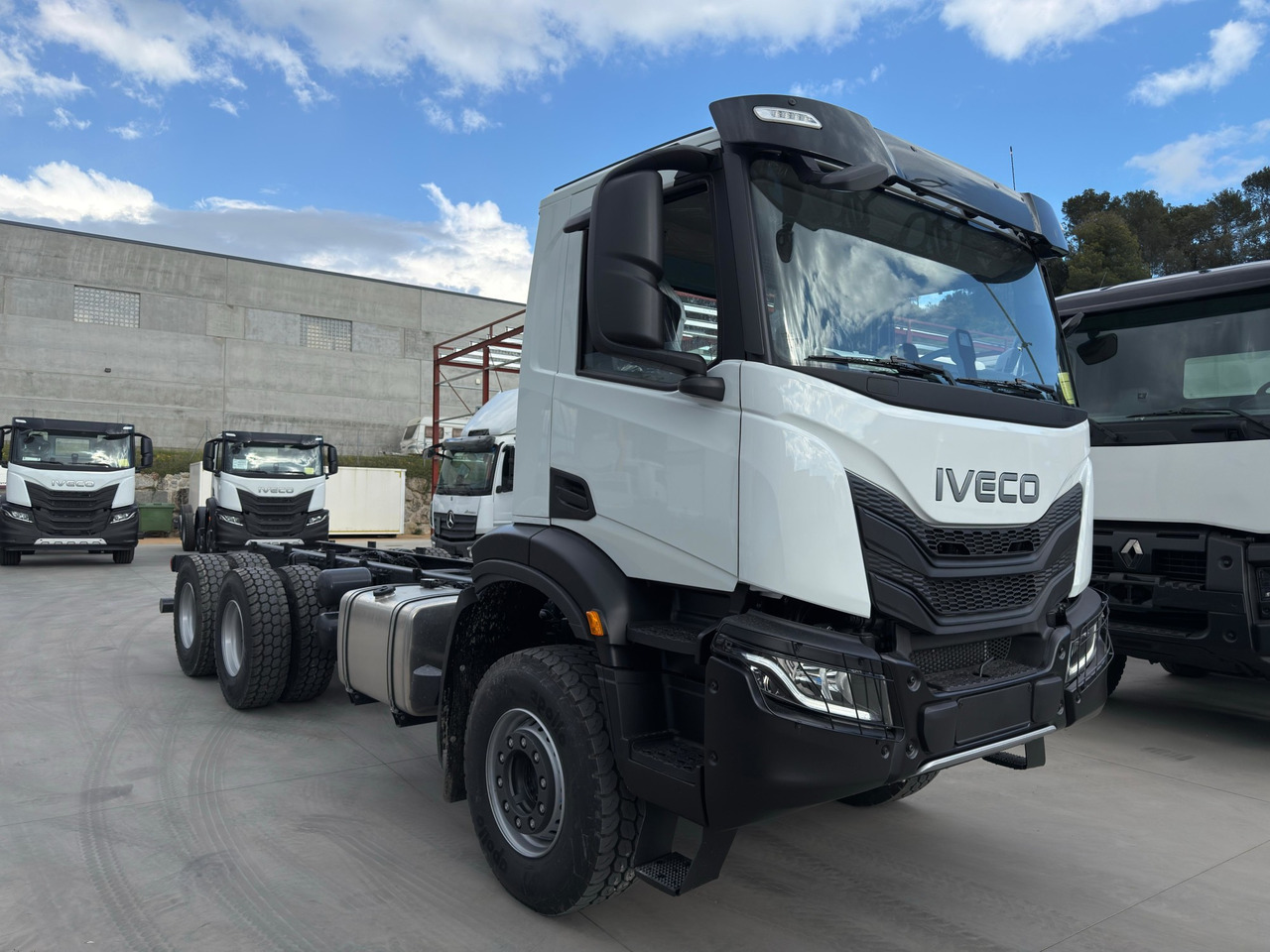 IVECO AD380T46 6x4 E6 (Chassis) - Φορτηγό σασί: φωτογραφία 2 IVECO AD380T46 6x4 E6 (Chassis) - Φορτηγό σασί: φωτογραφία 2