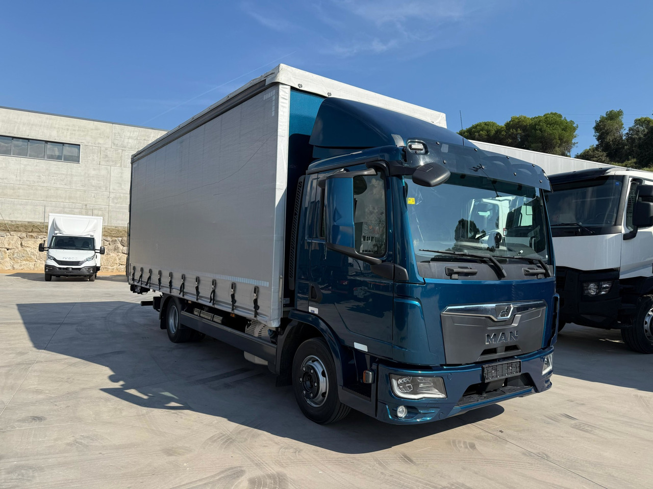 MAN 8.190 BL TGL E6 (Tauliner) - Φορτηγό μουσαμάς: φωτογραφία 2 MAN 8.190 BL TGL E6 (Tauliner) - Φορτηγό μουσαμάς: φωτογραφία 2