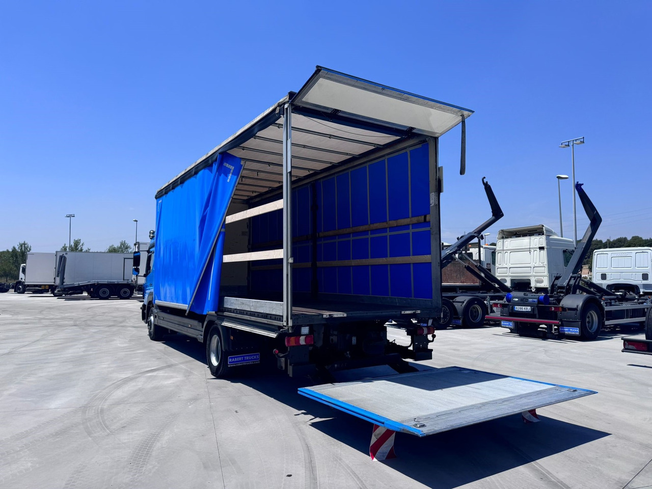 MERCEDES BENZ 13.30L Atego E6 (Tauliner) - Φορτηγό μουσαμάς: φωτογραφία 4 MERCEDES BENZ 13.30L Atego E6 (Tauliner) - Φορτηγό μουσαμάς: φωτογραφία 4