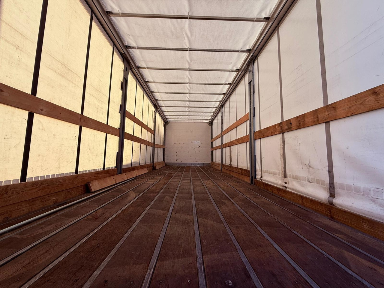 RENAULT D19.280 E6 (Tauliner) - Φορτηγό μουσαμάς: φωτογραφία 5 RENAULT D19.280 E6 (Tauliner) - Φορτηγό μουσαμάς: φωτογραφία 5