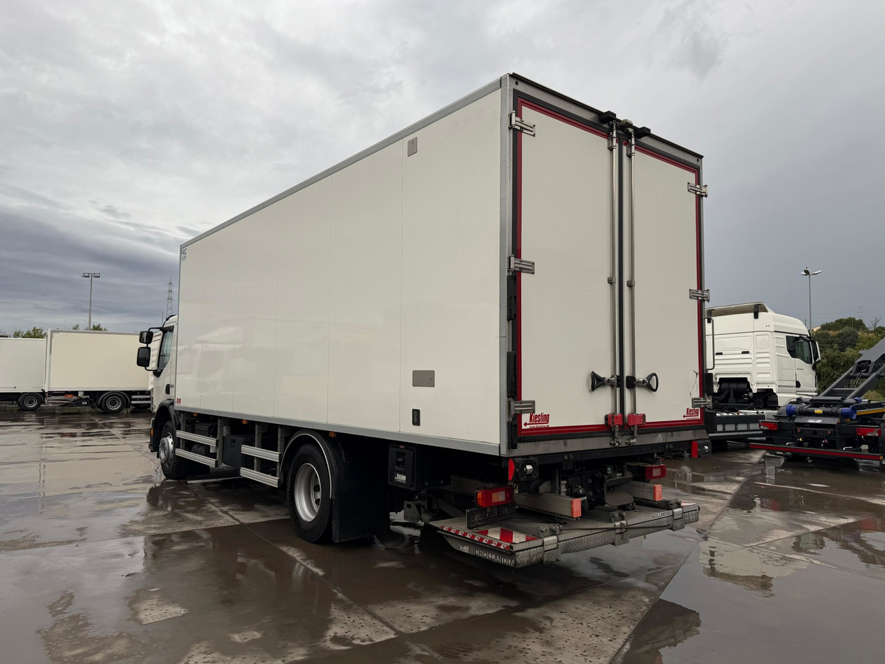 VOLVO FE320 E6 (Refrigerator) - Φορτηγό ψυγείο: φωτογραφία 3 VOLVO FE320 E6 (Refrigerator) - Φορτηγό ψυγείο: φωτογραφία 3