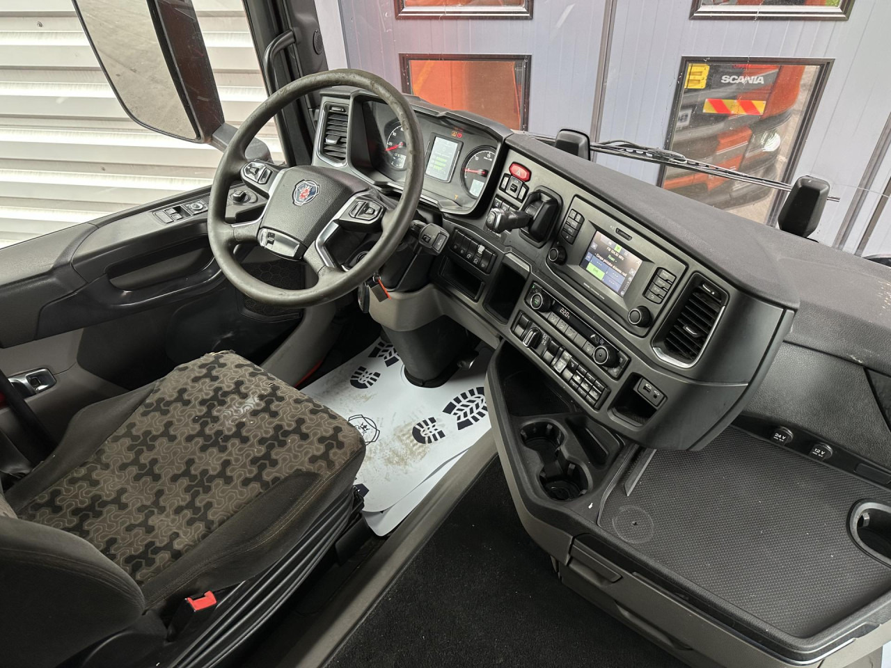 Φορτηγό σασί SCANIA R 450 B6x4HZ: φωτογραφία 14