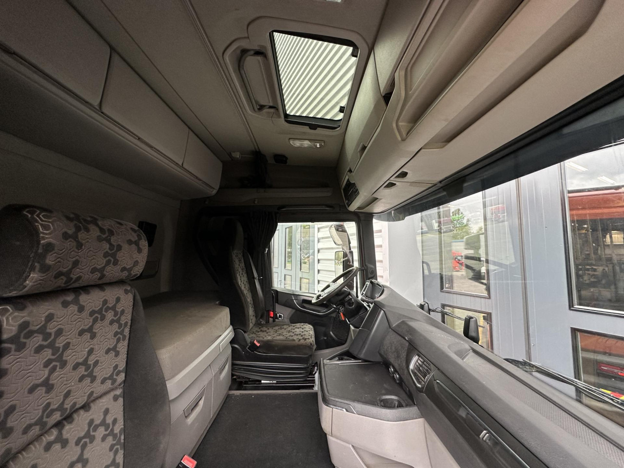 Φορτηγό σασί SCANIA R 450 B6x4HZ: φωτογραφία 13