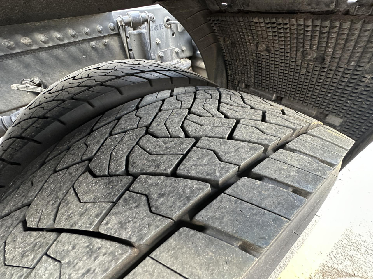 SCANIA R 460 A4x2NB - Τράκτορας: φωτογραφία 2 SCANIA R 460 A4x2NB - Τράκτορας: φωτογραφία 2