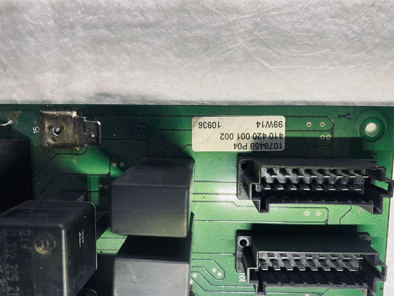 Bosch - Ηλεκτρονική μονάδα ελέγχου: φωτογραφία 4 Bosch - Ηλεκτρονική μονάδα ελέγχου: φωτογραφία 4