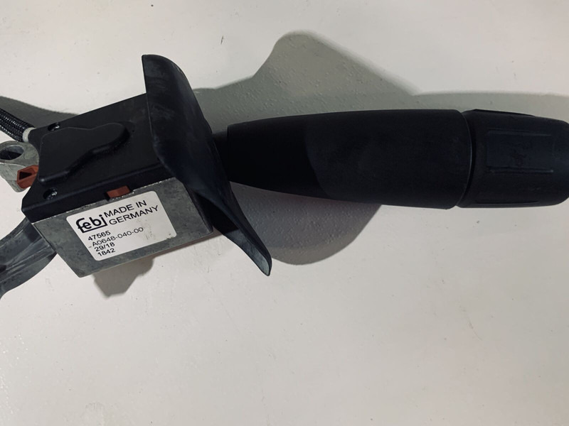 DAF 106 - Ρελέ: φωτογραφία 2 DAF 106 - Ρελέ: φωτογραφία 2