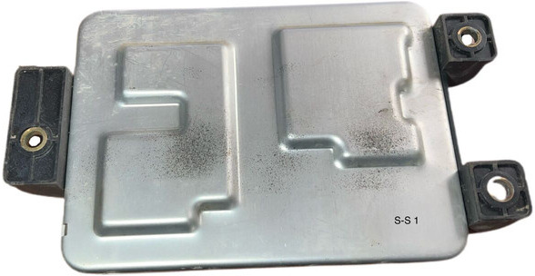 Iveco STRALIS - Ηλεκτρονική μονάδα ελέγχου: φωτογραφία 2 Iveco STRALIS - Ηλεκτρονική μονάδα ελέγχου: φωτογραφία 2