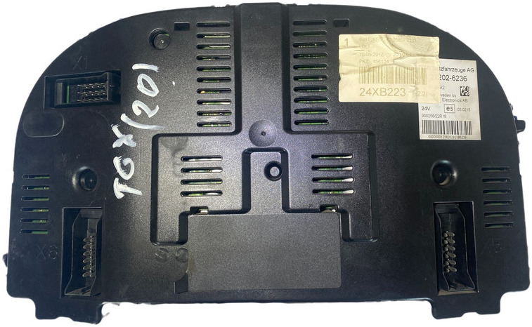 MAN  - Ταμπλό αυτοκινήτου: φωτογραφία 2 MAN  - Ταμπλό αυτοκινήτου: φωτογραφία 2