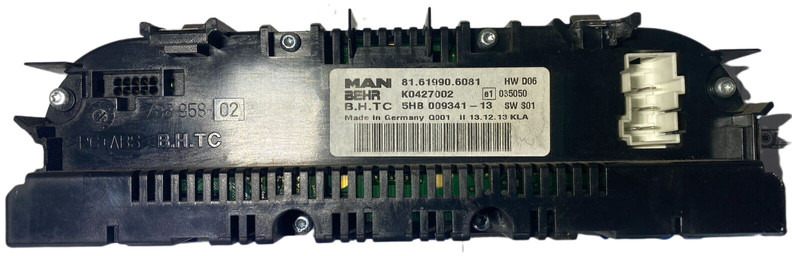 MAN  - Ταμπλό αυτοκινήτου: φωτογραφία 2 MAN  - Ταμπλό αυτοκινήτου: φωτογραφία 2