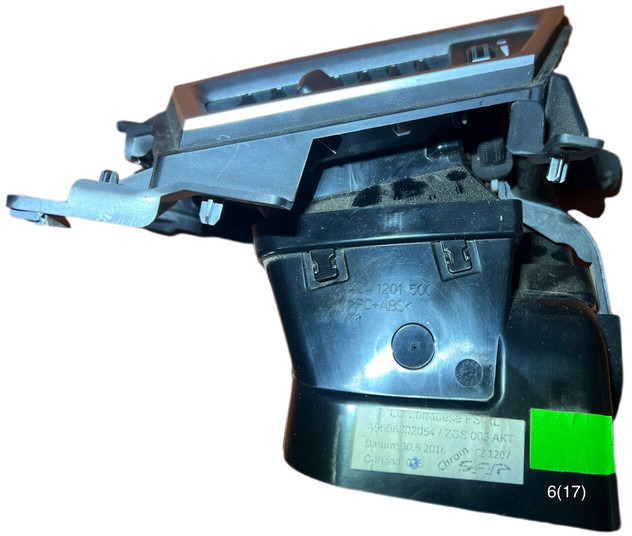 Mercedes-Benz 2016 - Ταμπλό αυτοκινήτου: φωτογραφία 2 Mercedes-Benz 2016 - Ταμπλό αυτοκινήτου: φωτογραφία 2