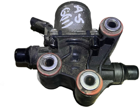 Mercedes-Benz - Σύστημα εξάτμισης: φωτογραφία 2 Mercedes-Benz - Σύστημα εξάτμισης: φωτογραφία 2