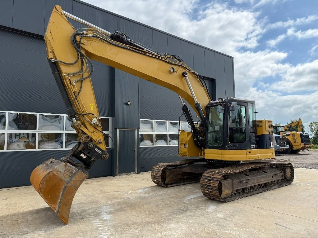 CAT 321 D LCR - Ερπυστριοφόρος εκσκαφέας: φωτογραφία 1 CAT 321 D LCR - Ερπυστριοφόρος εκσκαφέας: φωτογραφία 1