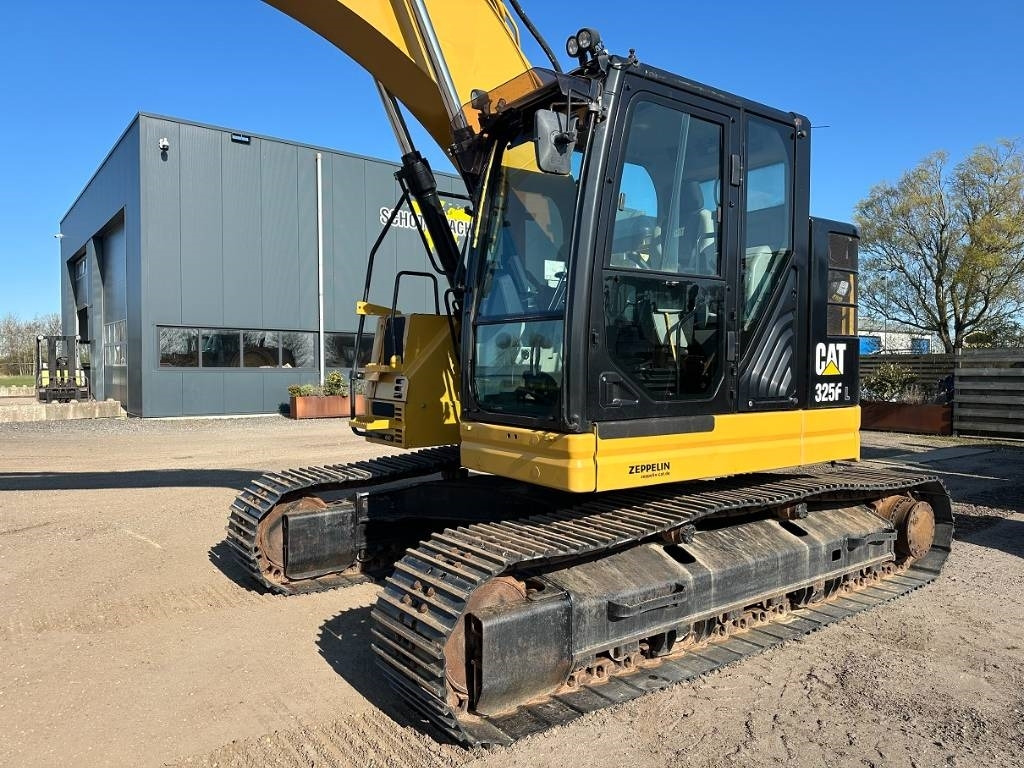 CAT 325 FL CR - Ερπυστριοφόρος εκσκαφέας: φωτογραφία 3 CAT 325 FL CR - Ερπυστριοφόρος εκσκαφέας: φωτογραφία 3