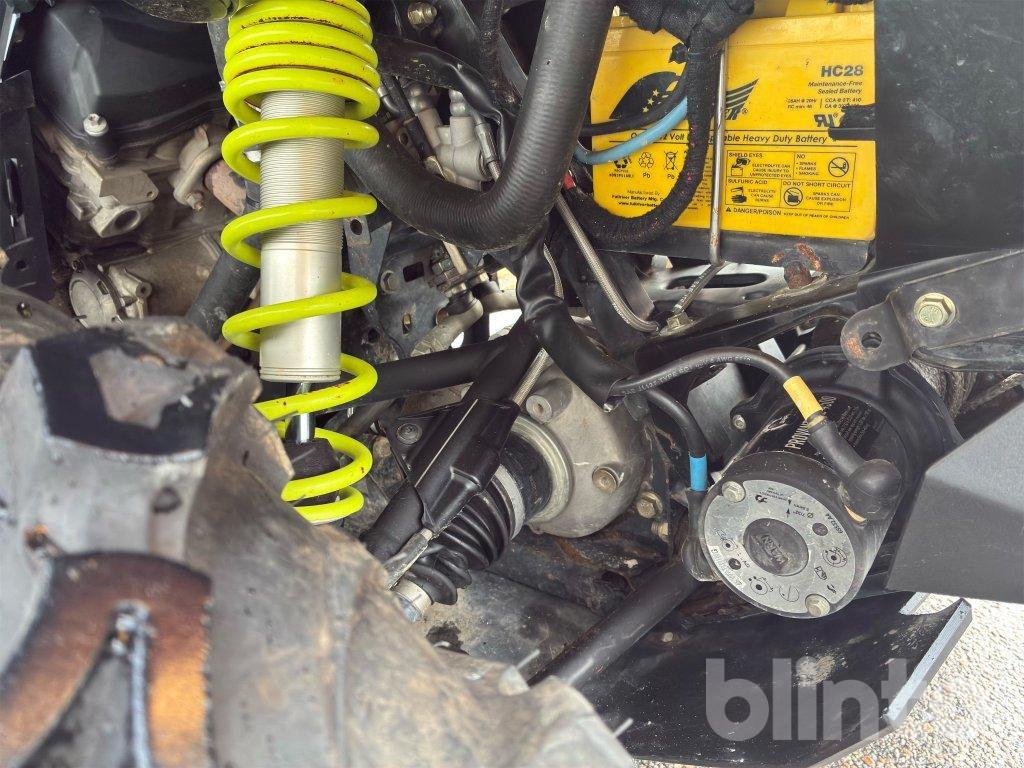 Τετράκλινα BRP Can Am 1000: φωτογραφία 19