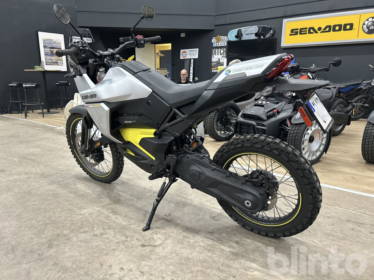 BRP - Μοτοσικλέτα: φωτογραφία 3 BRP - Μοτοσικλέτα: φωτογραφία 3