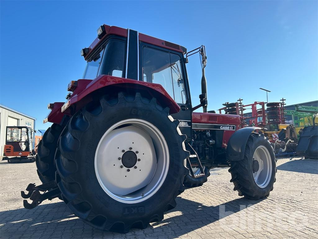 Case 1056 XL (1985) - Τρακτέρ: φωτογραφία 3 Case 1056 XL (1985) - Τρακτέρ: φωτογραφία 3