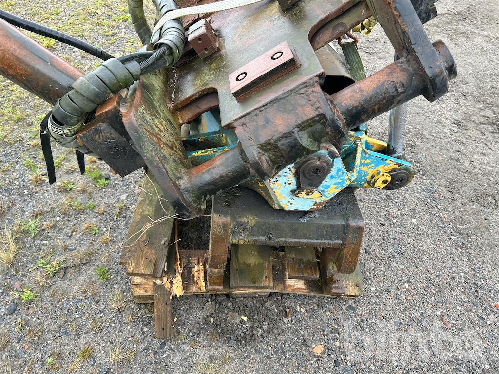 Engcon-EC3027GR10 - Σύστημα tiltrotator: φωτογραφία 2 Engcon-EC3027GR10 - Σύστημα tiltrotator: φωτογραφία 2